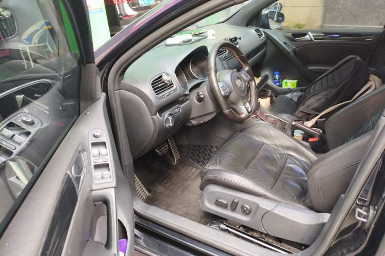 Used Volkswagen Golf GTI 2011 2.0 TSI GTI Driver Seat