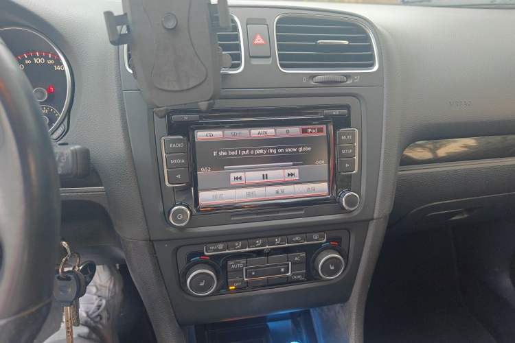 Used Volkswagen Golf GTI 2011 2.0 TSI GTI Audio And AC Panel