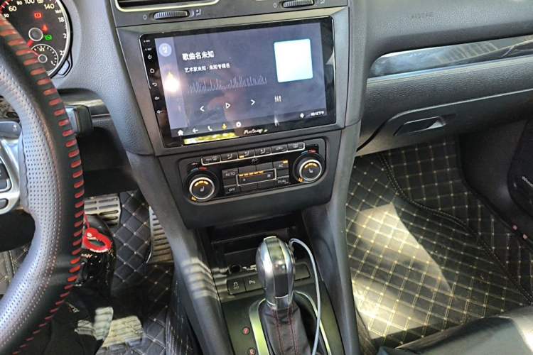Used Volkswagen Golf GTI 2011 2.0 TSI GTI Audio And AC Panel