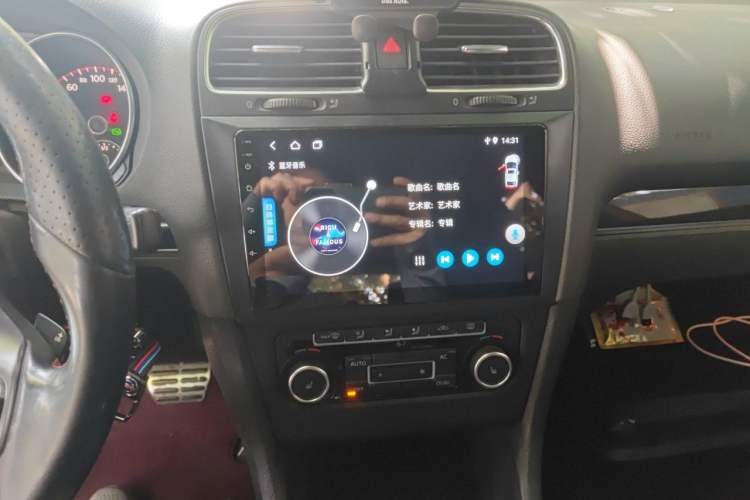 Used Volkswagen Golf GTI 2011 2.0 TSI GTI Audio And AC Panel