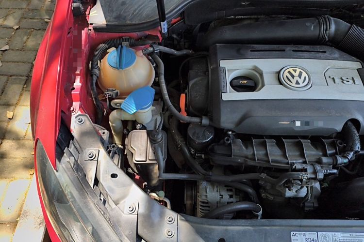 Used Volkswagen Golf GTI 2011 2.0 TSI GTI Engine Bay Right