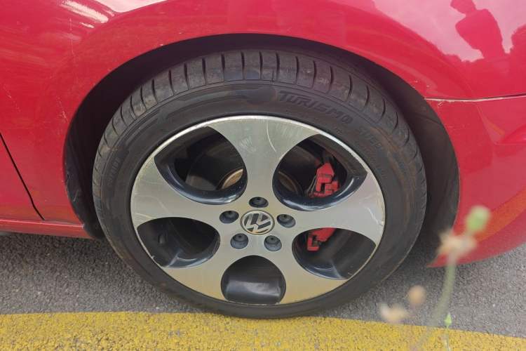 Used Volkswagen Golf GTI 2011 2.0 TSI GTI Right Front Wheel Hub