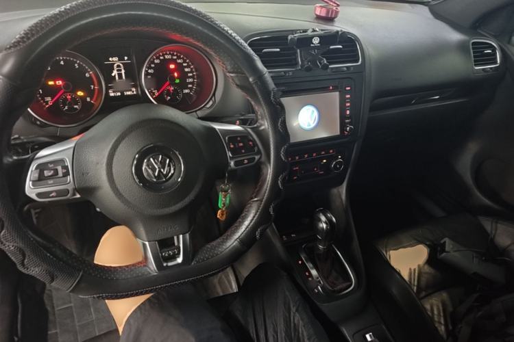 Used Volkswagen Golf GTI 2011 2.0 TSI GTI Center Console
