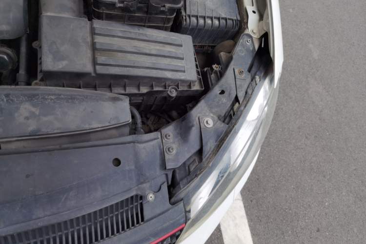 Used Volkswagen Golf GTI 2011 2.0 TSI GTI Engine Bay Left