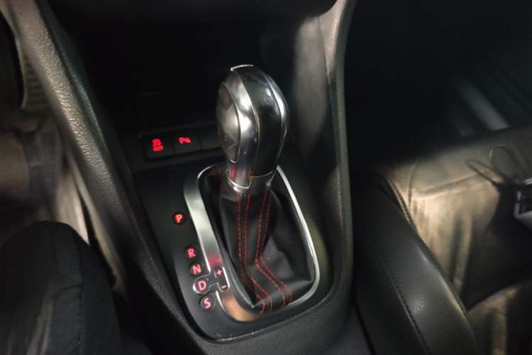 Used Volkswagen Golf GTI 2011 2.0 TSI GTI Gear Lever