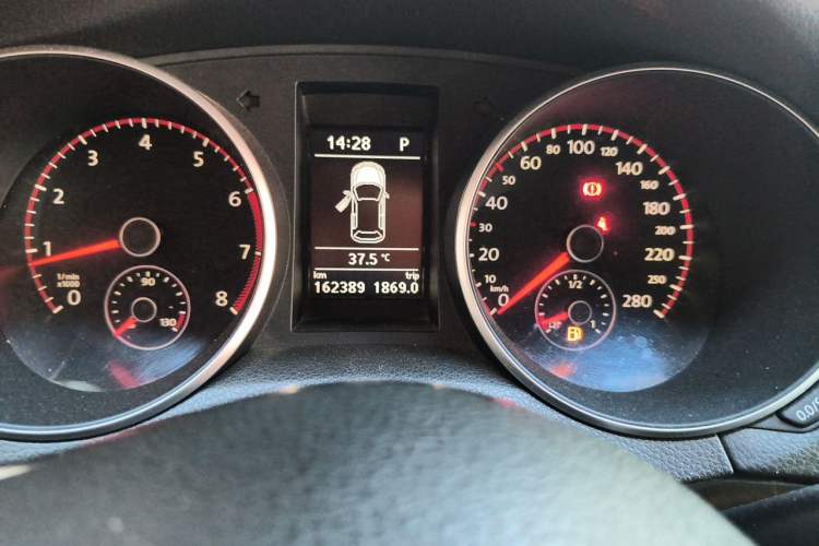 Used Volkswagen Golf GTI 2011 2.0 TSI GTI Instrument Cluster