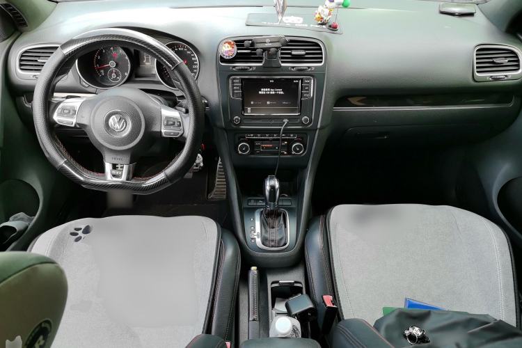 Used Volkswagen Golf GTI 2012 2.0 TSI GTI Center Console