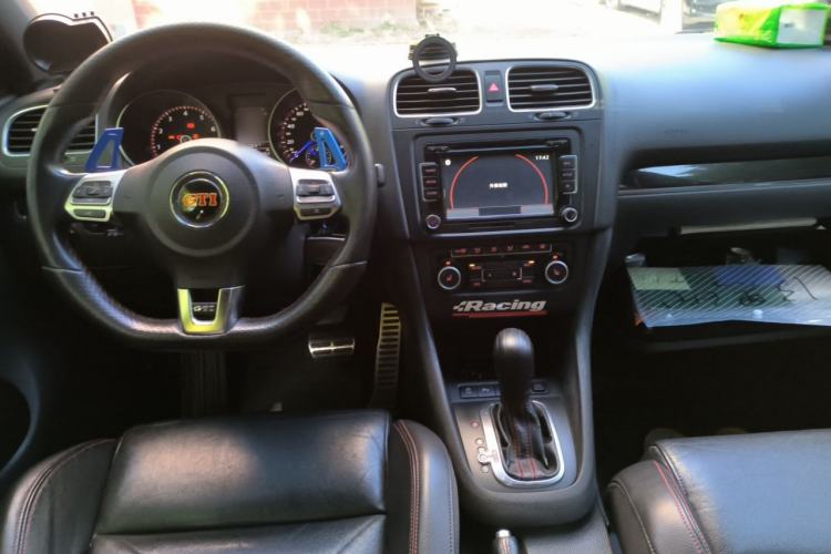 Used Volkswagen Golf GTI 2012 2.0 TSI GTI Center Console