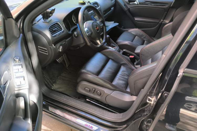 Used Volkswagen Golf GTI 2012 2.0 TSI GTI Driver Seat