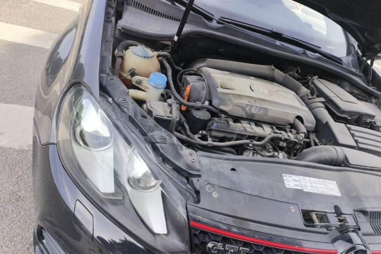 Used Volkswagen Golf GTI 2012 2.0 TSI GTI Engine Bay Right