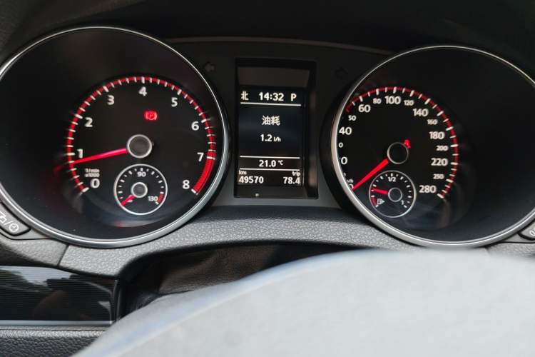 Used Volkswagen Golf GTI 2012 2.0 TSI GTI Odometer Close Up