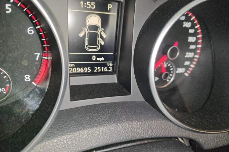 Used Volkswagen Golf GTI 2012 2.0 TSI GTI Odometer Close Up