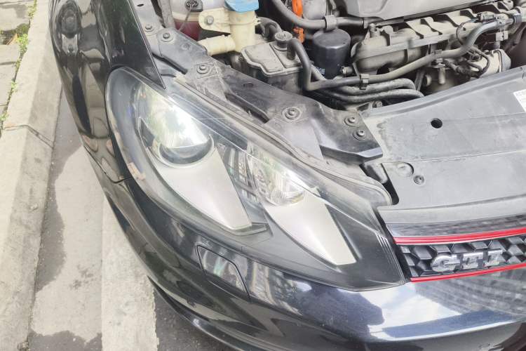 Used Volkswagen Golf GTI 2012 2.0 TSI GTI Right Front Headlight