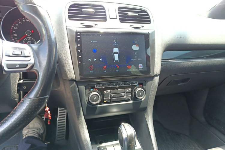 Used Volkswagen Golf GTI 2012 2.0 TSI GTI Audio And AC Panel