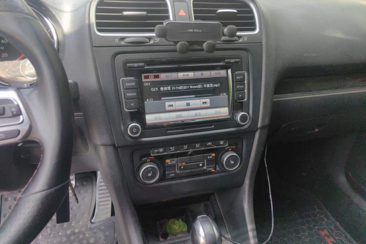 Used Volkswagen Golf GTI 2012 2.0 TSI GTI Audio And AC Panel