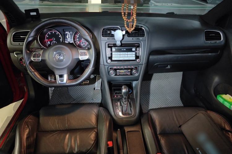 Used Volkswagen Golf GTI 2012 2.0 TSI GTI Center Console