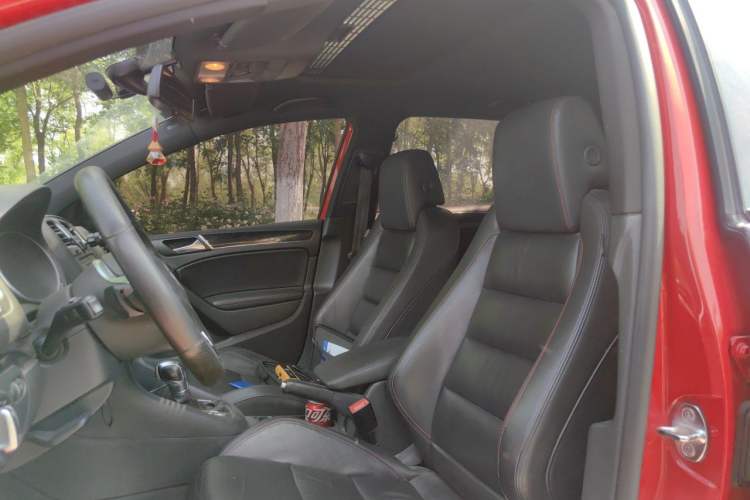 Used Volkswagen Golf GTI 2012 2.0 TSI GTI Left Front Seat