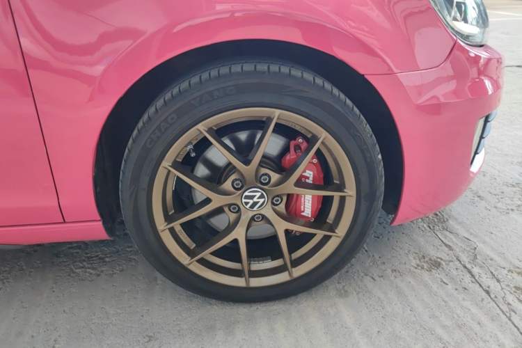 Used Volkswagen Golf GTI 2012 2.0 TSI GTI Right Front Wheel Hub