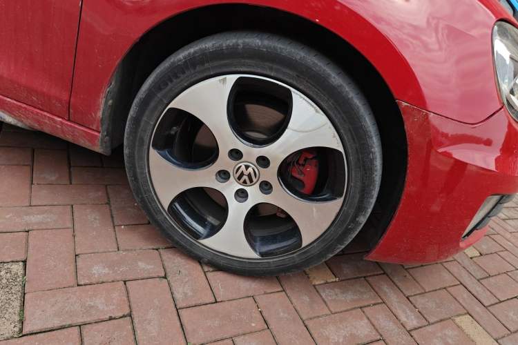 Used Volkswagen Golf GTI 2012 2.0 TSI GTI Right Front Wheel Hub