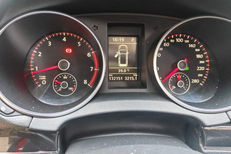 Used Volkswagen Golf GTI 2012 2.0 TSI GTI Odometer Close Up