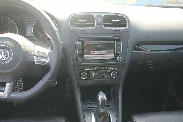Used Volkswagen Golf GTI 2012 2.0 TSI GTI Audio And AC Panel