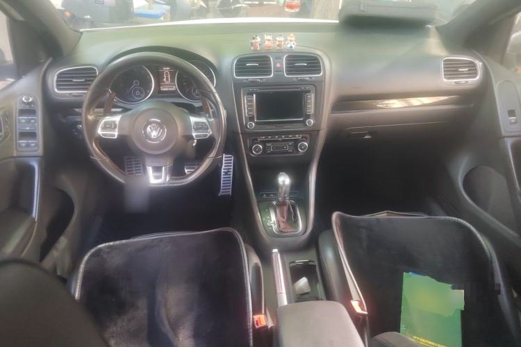 Used Volkswagen Golf GTI 2012 2.0 TSI GTI Center Console
