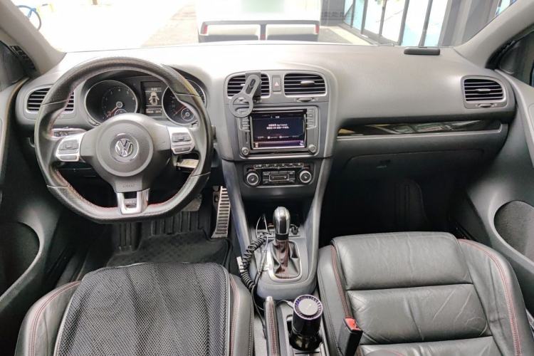 Used Volkswagen Golf GTI 2012 2.0 TSI GTI Center Console