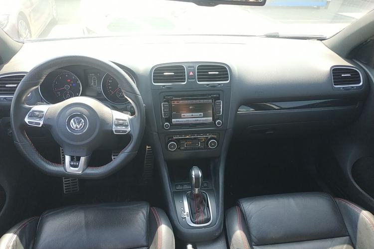 Used Volkswagen Golf GTI 2012 2.0 TSI GTI Center Console
