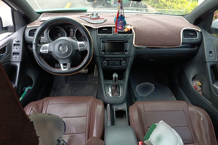 Used Volkswagen Golf GTI 2012 2.0 TSI GTI Center Console