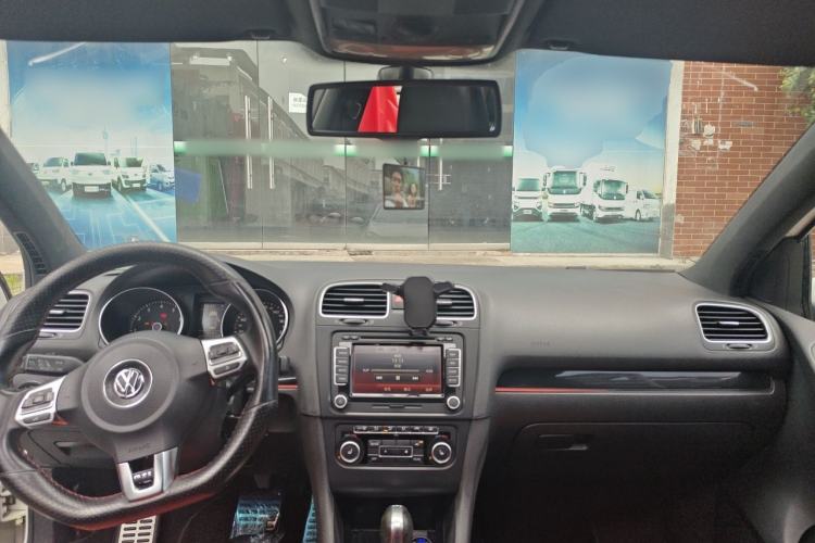 Used Volkswagen Golf GTI 2012 2.0 TSI GTI Center Console