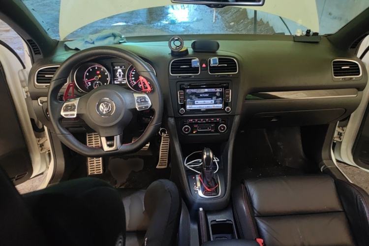 Used Volkswagen Golf GTI 2012 2.0 TSI GTI Center Console