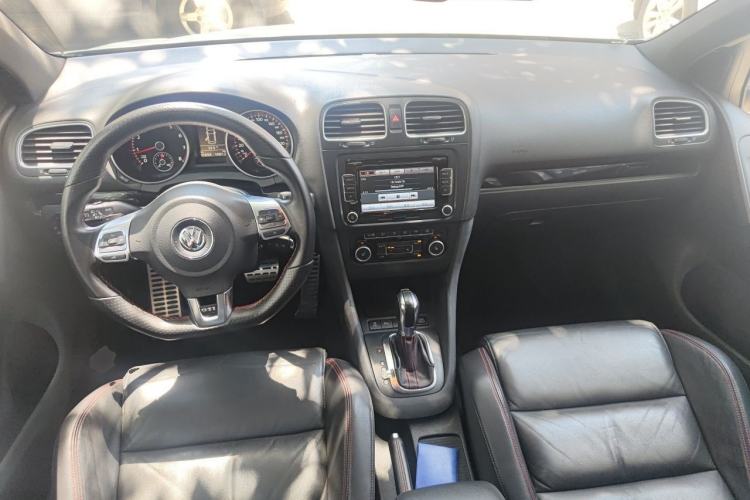 Used Volkswagen Golf GTI 2012 2.0 TSI GTI Center Console