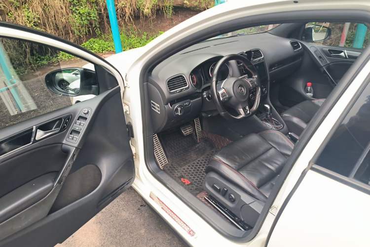Used Volkswagen Golf GTI 2012 2.0 TSI GTI Driver Seat