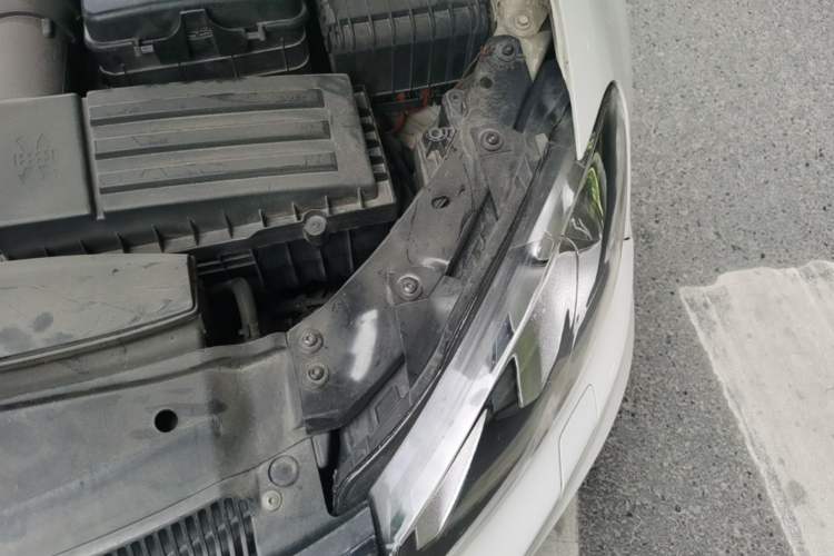 Used Volkswagen Golf GTI 2012 2.0 TSI GTI Engine Bay Left