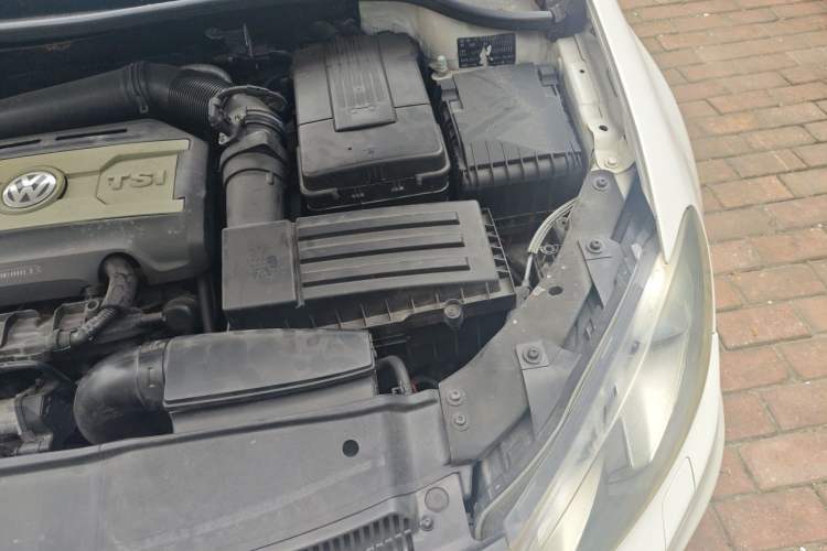 Used Volkswagen Golf GTI 2012 2.0 TSI GTI Engine Bay Left
