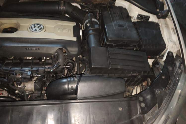 Used Volkswagen Golf GTI 2012 2.0 TSI GTI Engine Bay Left