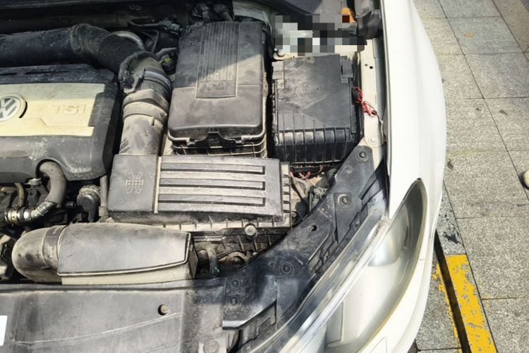 Used Volkswagen Golf GTI 2012 2.0 TSI GTI Engine Bay Left