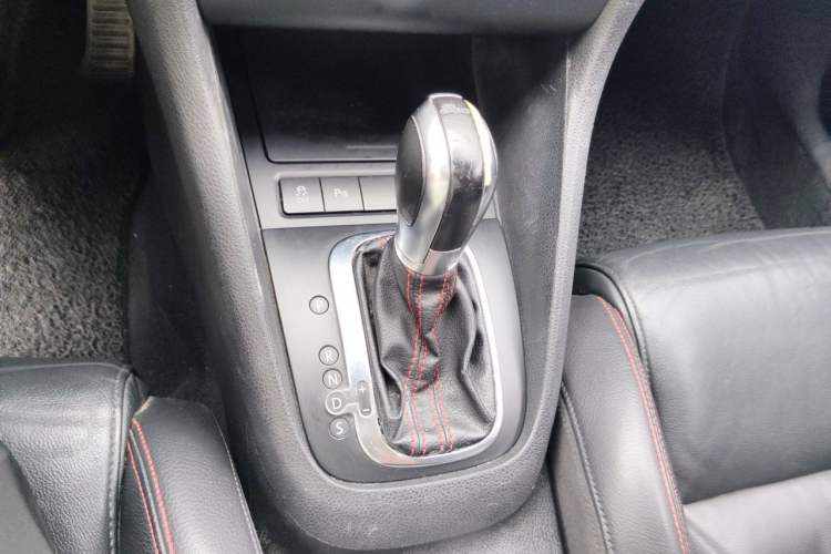Used Volkswagen Golf GTI 2012 2.0 TSI GTI Gear Lever