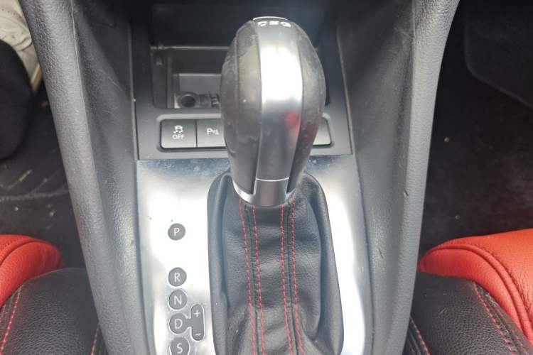 Used Volkswagen Golf GTI 2012 2.0 TSI GTI Gear Lever