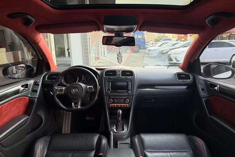 Used Volkswagen Golf GTI 2012 2.0 TSI GTI Interior 2