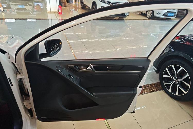 Used Volkswagen Golf GTI 2012 2.0 TSI GTI Interior 5