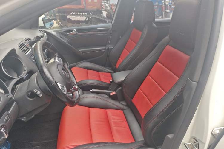 Used Volkswagen Golf GTI 2012 2.0 TSI GTI Left Front Seat