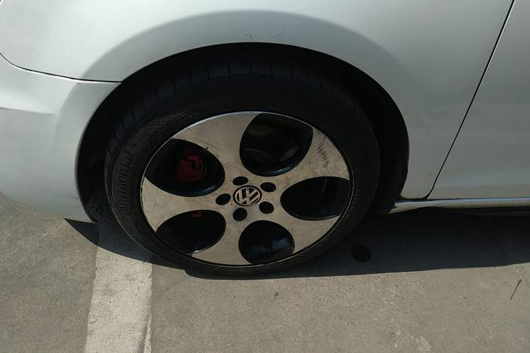Used Volkswagen Golf GTI 2012 2.0 TSI GTI Left Front Wheel Hub