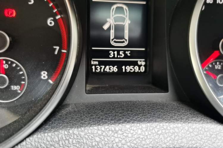Used Volkswagen Golf GTI 2012 2.0 TSI GTI Odometer Close Up