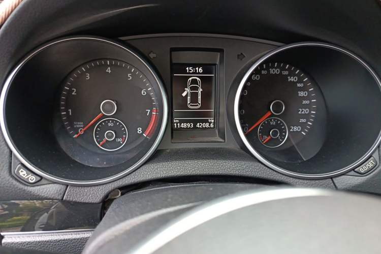 Used Volkswagen Golf GTI 2012 2.0 TSI GTI Odometer Close Up