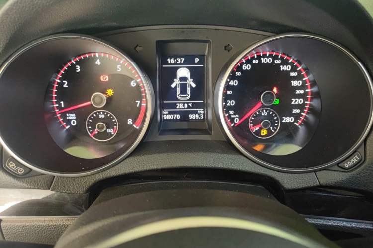 Used Volkswagen Golf GTI 2012 2.0 TSI GTI Odometer Close Up