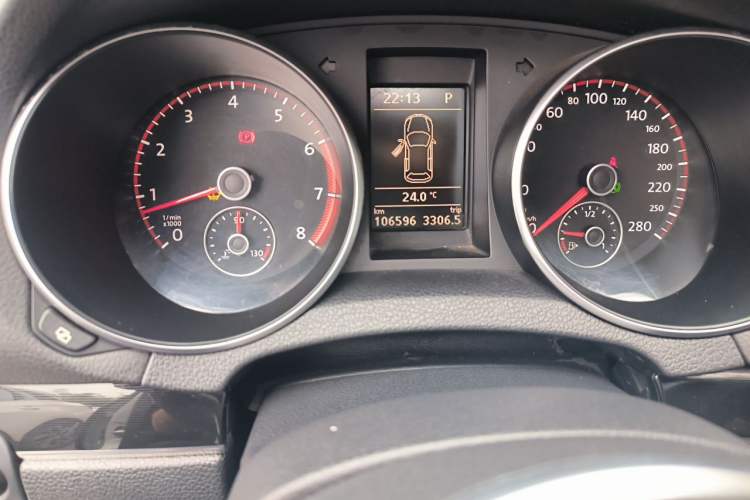 Used Volkswagen Golf GTI 2012 2.0 TSI GTI Odometer Close Up