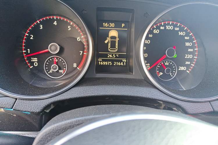 Used Volkswagen Golf GTI 2012 2.0 TSI GTI Odometer Close Up