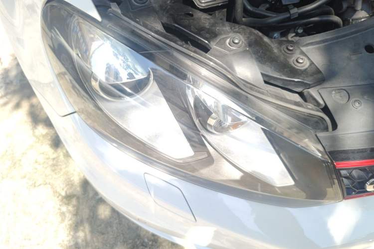Used Volkswagen Golf GTI 2012 2.0 TSI GTI Right Front Headlight