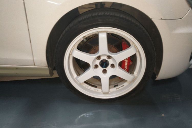 Used Volkswagen Golf GTI 2012 2.0 TSI GTI Right Front Wheel Hub